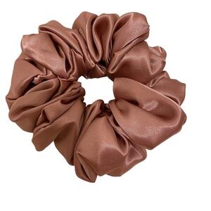 Poly Satin Hair Scrunchie. Pink. Medium